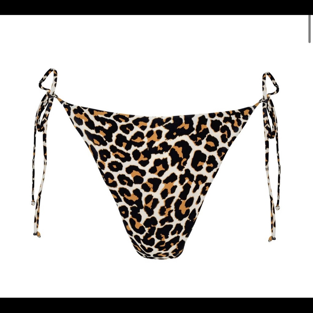 Code B Bikini Set - Picture 4 of 6